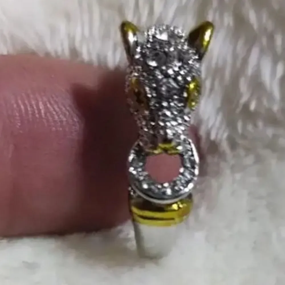 Vintage Simulated Diamond Unisex Leopard Shape Ring Sz 8